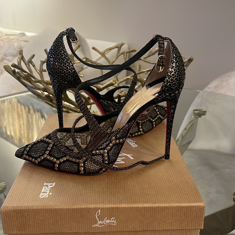 Christian Louboutin Twistissima 100mm size 37.5